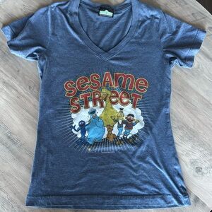 Sesame Street Blue V-Neck Tee Size Medium